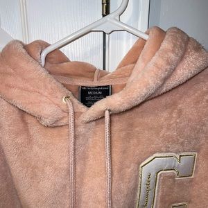 Only been worn and washed once! Great condition!